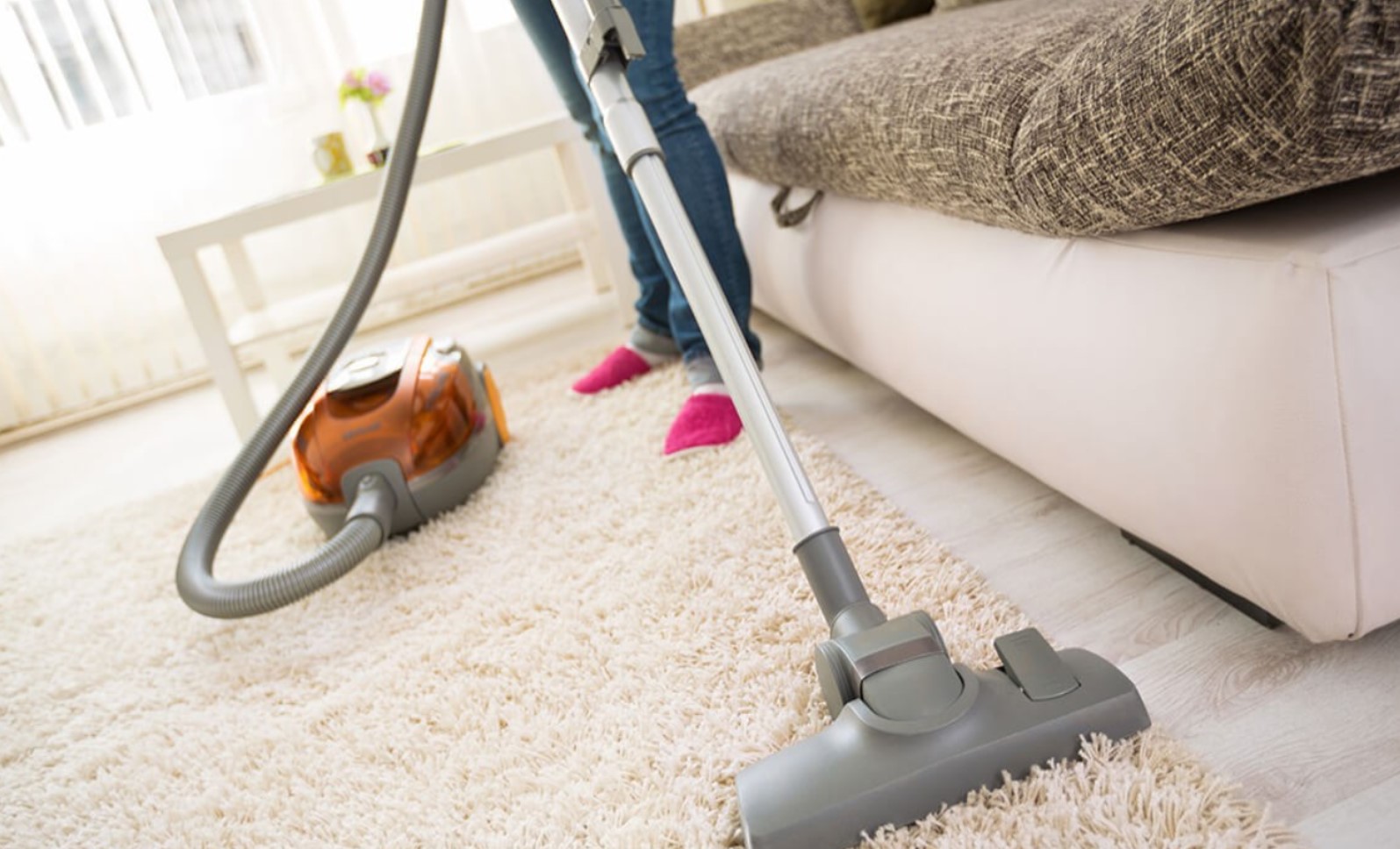 Say Goodbye to Stains and Hello to Freshness with These Carpet Cleaning Tips